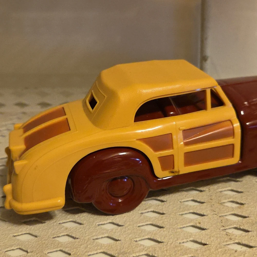 Vintage AVON 1948 CHRYSLER CAR 4.25